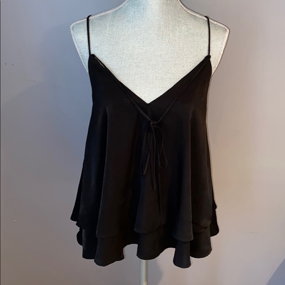 Women’s Rowen Black Flowy Tank Top Medium - Picture 2 of 8